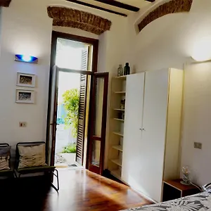 Studio Vicolo Lavandai Milan